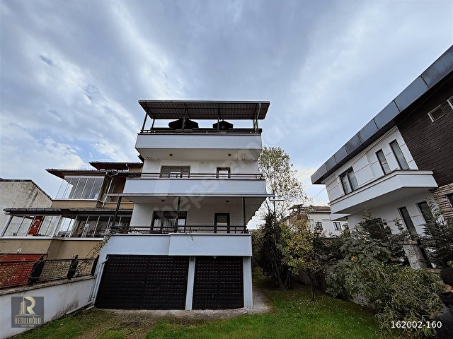 RESULOĞLU EMLAKTAN AKYAZI SAHİLİNDE SATILIK TRİBLEKS DAİRE