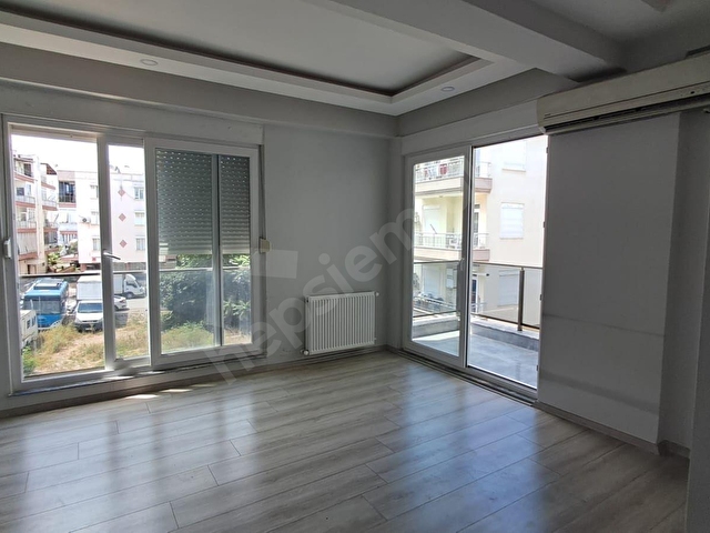 Cumhuriyette 2+1 Doğalgazlı Kapalı Otoparklı Arakat Daire - Görsel 8