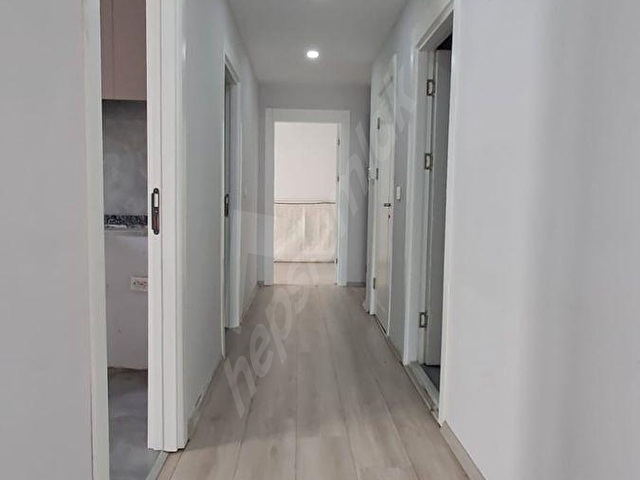 Cumhuriyette 2+1 Doğalgazlı Kapalı Otoparklı Arakat Daire - Görsel 4