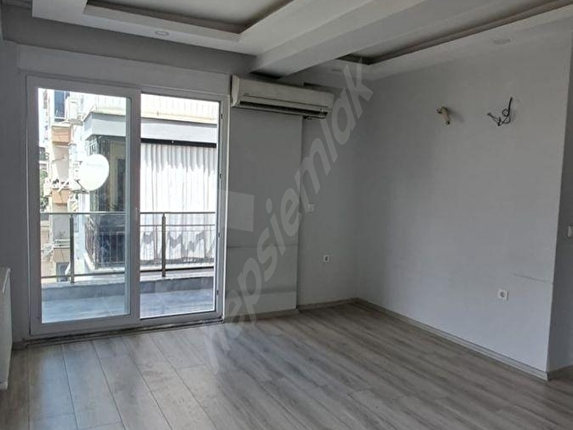 Cumhuriyette 2+1 Doğalgazlı Kapalı Otoparklı Arakat Daire - Görsel 9