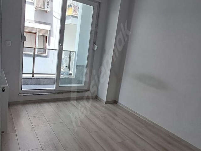 Cumhuriyette 2+1 Doğalgazlı Kapalı Otoparklı Arakat Daire - Görsel 10