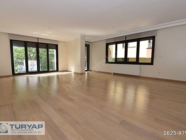 ERENKÖY ÖMERPAŞA SOKAKTA 4+1/ 180 m2 / 2010 YILI İNŞAATI / 1.Kat - Görsel 6