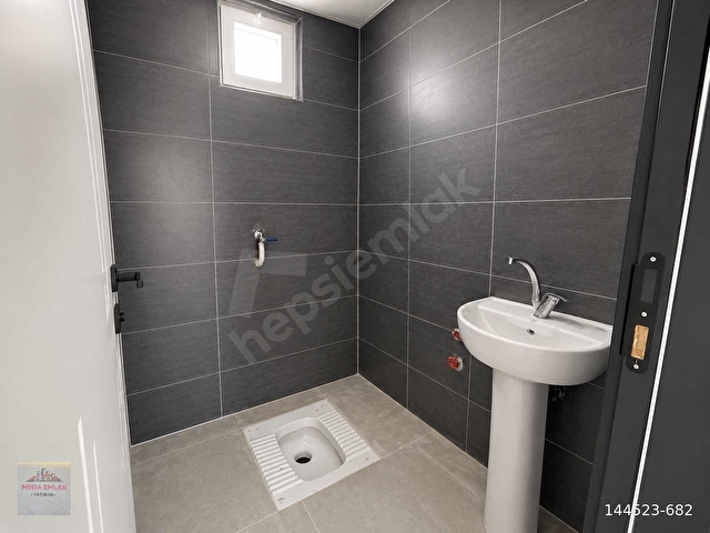 TRAMVAY YAKINI - 2+1 KATTA AYRI M. GENİŞ M2 SATILIK DAİRE! - Görsel 6