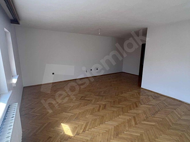 SEYRANBAGLARINDA 3+1 GENİŞ BAKIMLI DAİRE - Görsel 11