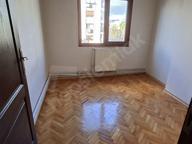 BAHRİYEÜÇOK BULVARINDA KÖŞE ASANSÖRLÜ 3+1 KİRALIK DAİRE - Görsel 21
