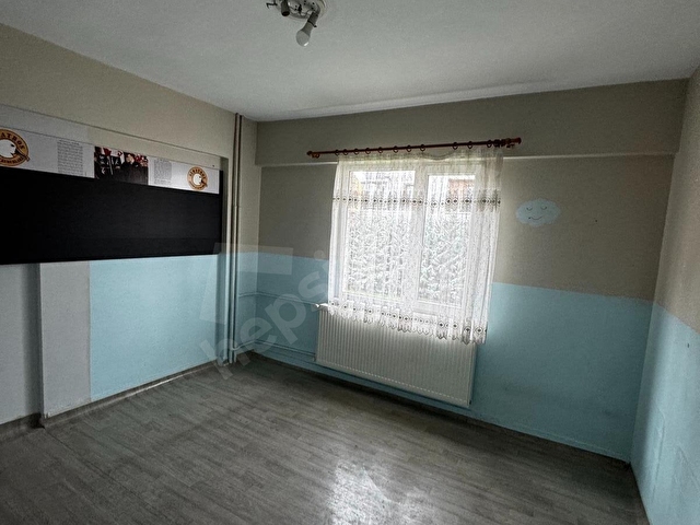 KÜLTÜR MAHALLESİNDE MERKEZDE KOMPLE KİRALIK BİNA VE BAHÇESİ - Görsel 11