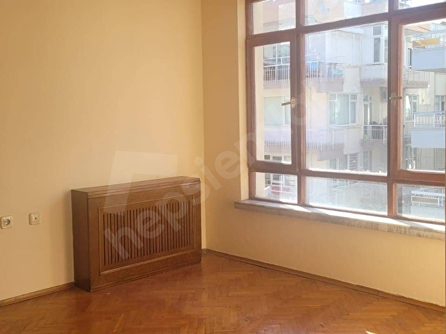 Sahibinden Kiralık Asansörlü ve Doğalgaz Kombili Daire