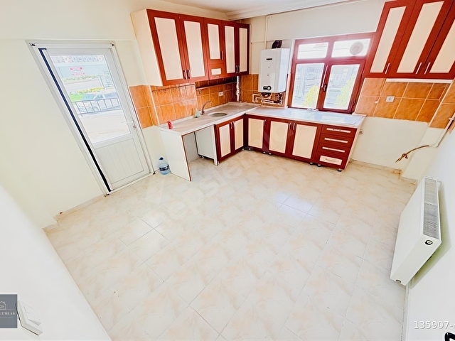 GÜNEŞ EMLAK*MERKEZDE*KREDİ LİMİTSİZ KATTA 3+1 SATILIK DAİRE - Görsel 23