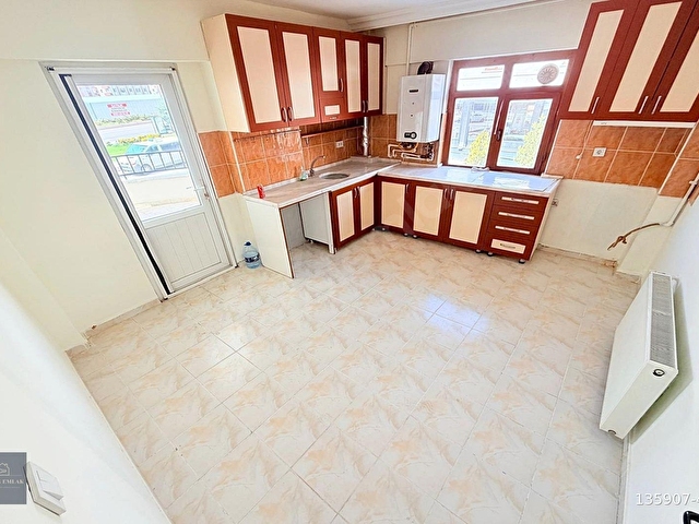 GÜNEŞ EMLAK*MERKEZDE*KREDİ LİMİTSİZ KATTA 3+1 SATILIK DAİRE - Görsel 7