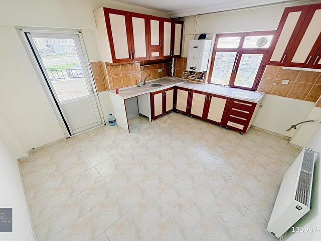 GÜNEŞ EMLAK*MERKEZDE*KREDİ LİMİTSİZ KATTA 3+1 SATILIK DAİRE - Görsel 29