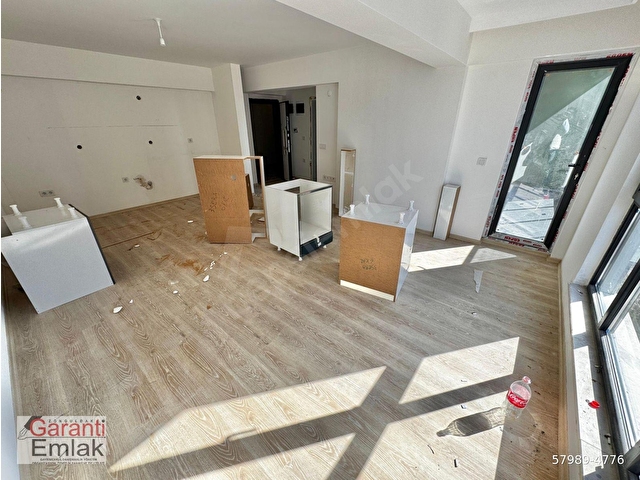 ZONGULDAK GARANTİ EMLAKTAN ZBEÜ FARABİ KAMPÜSÜNE YAKIN DENİZ MANZARALI BALKONLU 1+1 SATILIK DAİRE - Görsel 11