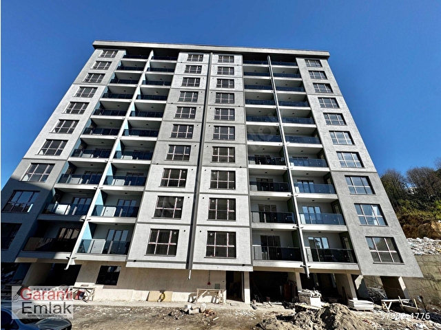 ZONGULDAK GARANTİ EMLAKTAN ZBEÜ FARABİ KAMPÜSÜNE YAKIN DENİZ MANZARALI BALKONLU 1+1 SATILIK DAİRE - Görsel 3