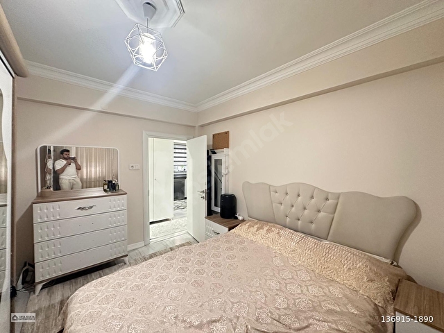 RAMİ YENİMAHALLEDE MÜKEMMEL KONUMDA, MASRAFSIZ 3+1 FIRSAT DAİRE - Görsel 13