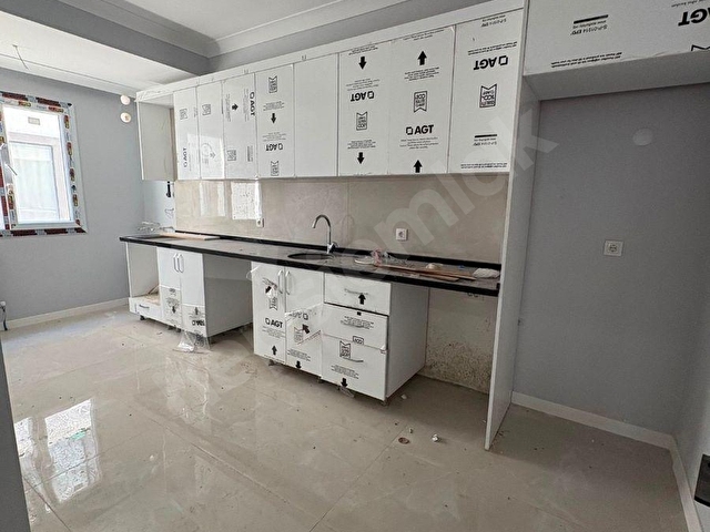 Merkezi Konum 2+1 90 M2 Net Sıfır Daire Metrobüse 5 DK - Görsel 5