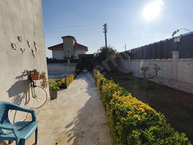 Foça Bağarasında Satılık Villa Tam Müstakil Havuzlu Otoparklı - Görsel 16
