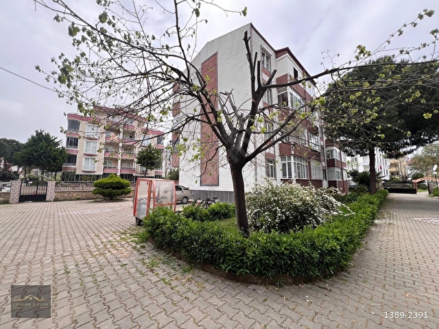 CANTAN EMLAKTAN AKÇAY ALTINKUMDA OTOPARKLI SİTE İÇİNDE BAKIMLI DAİRE - Görsel 21