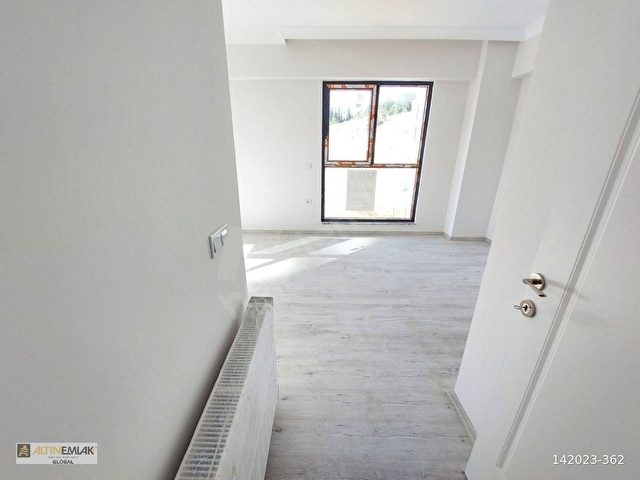 ALTIN EMLAKtan Panoramik Göl Manzaralı Geniş 4+1 Ara Kat Daire - Görsel 21