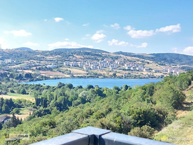 ALTIN EMLAKtan Panoramik Göl Manzaralı Geniş 4+1 Ara Kat Daire - Görsel 20