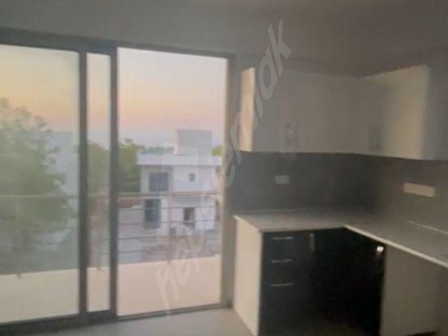 KIBRIS GİRNE SİTE 120m2 1+1 TERASLI DENİZ MANZARALI DAİRE - Görsel 16