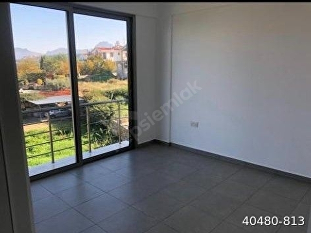 KIBRIS GİRNE SİTE 120m2 1+1 TERASLI DENİZ MANZARALI DAİRE - Görsel 8