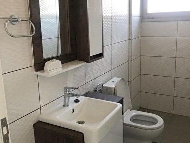 KIBRIS GİRNE SİTE 120m2 1+1 TERASLI DENİZ MANZARALI DAİRE - Görsel 10