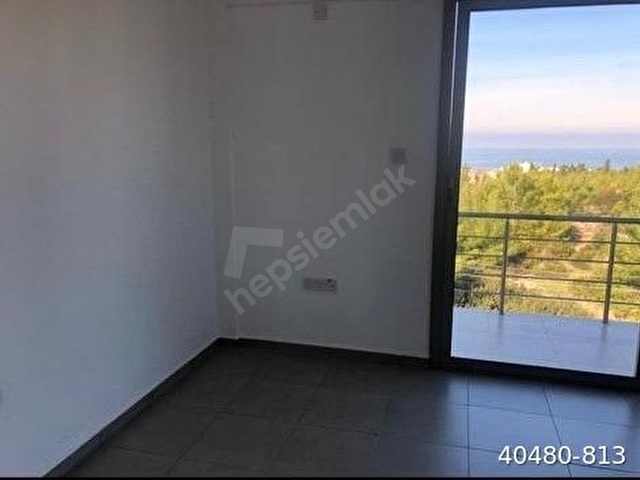 KIBRIS GİRNE SİTE 120m2 1+1 TERASLI DENİZ MANZARALI DAİRE - Görsel 6