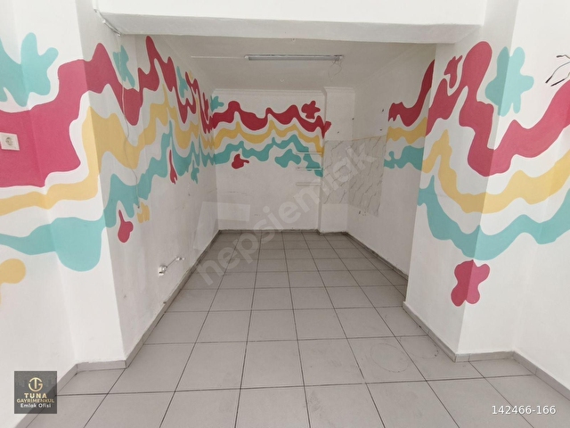 bağcılar hürriyet mah kiralık düz giriş 22m2 dükkan ! - Görsel 2