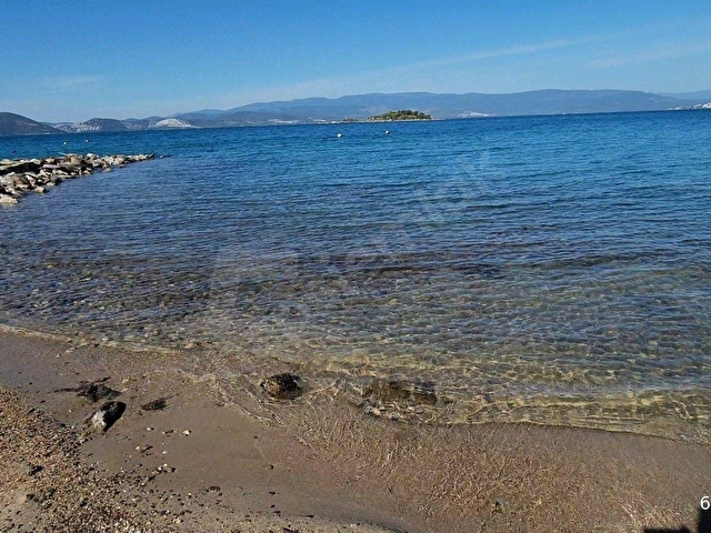 Bodrum Milas Boğaziçinde denize sıfır site içinde satılık daire - Görsel 2