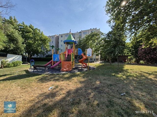 GÖRECE GÖÇMEN KONUTLARI YAPILI 2+1 SATILIK DAİRE
