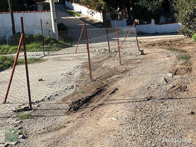 YENİFOÇA’DA SATILIK DENİZ MANZARALI ARSA - Görsel 2