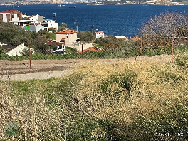 YENİFOÇA’DA SATILIK DENİZ MANZARALI ARSA - Görsel 7