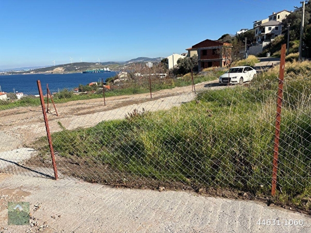 YENİFOÇA’DA SATILIK DENİZ MANZARALI ARSA - Görsel 8