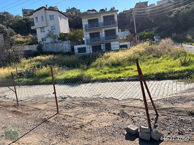 YENİFOÇA’DA SATILIK DENİZ MANZARALI ARSA - Görsel 9