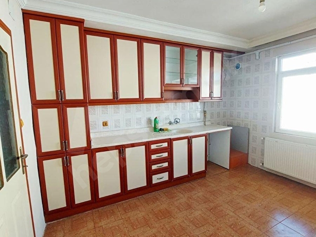 Numune Evlerde 175m² Kiralık Daire 3+1 - Görsel 4