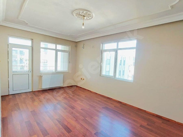 Numune Evlerde 175m² Kiralık Daire 3+1 - Görsel 9