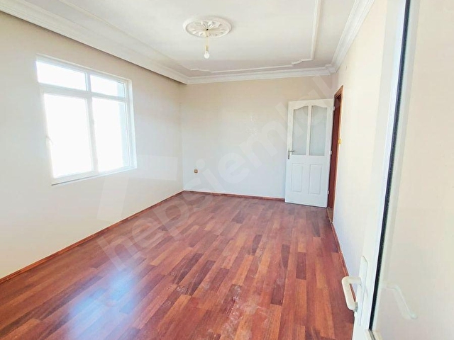 Numune Evlerde 175m² Kiralık Daire 3+1 - Görsel 10