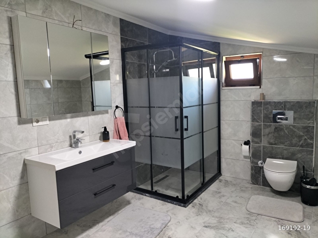 ÇAVUŞTA SÜPER MANZARALI VE DEKORASYONLU 425m2 6+2 SATILIK VİLLA - Görsel 19