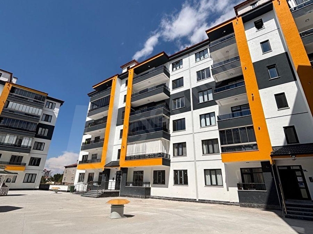 ÇİMENLİK CADDESİN’de SATILIK 3+1 SIFIR DAİRE - Görsel 3