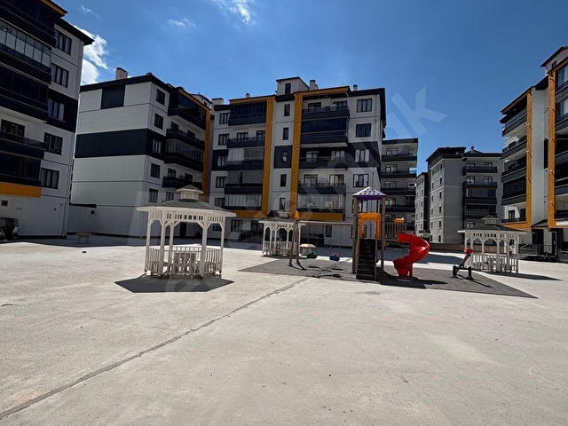 ÇİMENLİK CADDESİN’de SATILIK 3+1 SIFIR DAİRE - Görsel 5