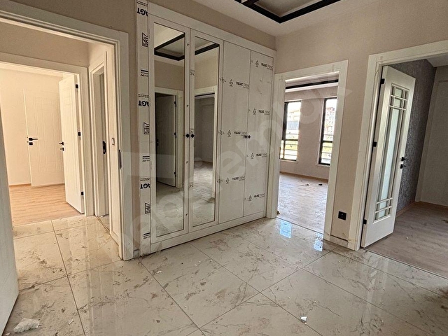 ÇİMENLİK CADDESİN’de SATILIK 3+1 SIFIR DAİRE - Görsel 11