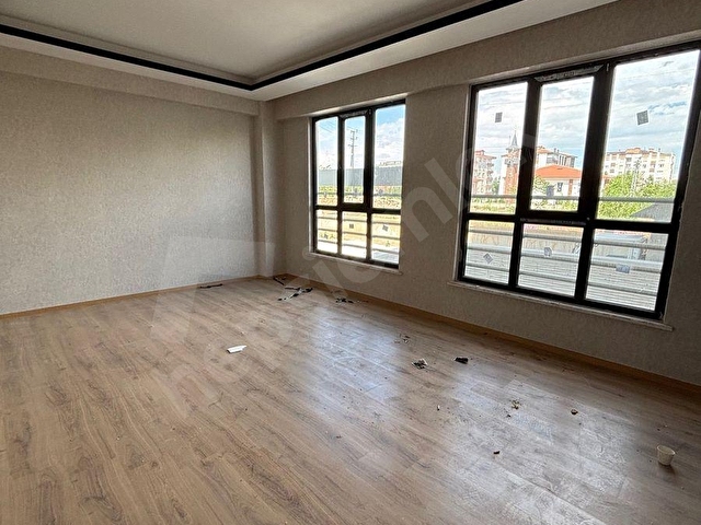 ÇİMENLİK CADDESİN’de SATILIK 3+1 SIFIR DAİRE - Görsel 24