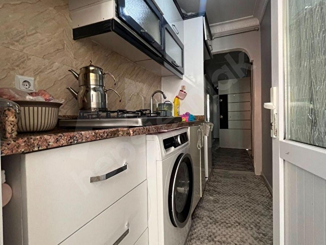 ESESNYURT PINAR MAHALLESİN DE SATILIK 2+1 ARAKAT ASANSÖRLÜ - Görsel 6