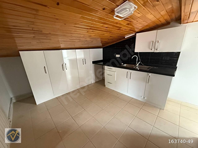 Hastaneye + Karakola Yakın Kiralık Daire | 2+1 Çatı Katı - Görsel 7