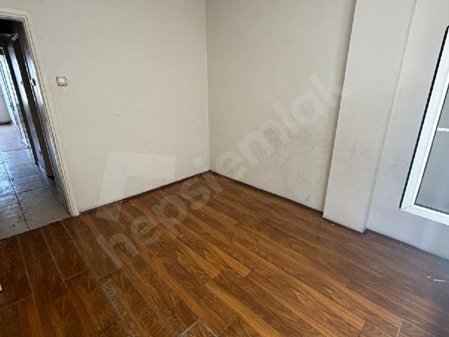 KURTULUŞTA 3.KAT 2+1 BOŞ ANA CADDEYE YAKIN SATILIK DAİRE - Görsel 7