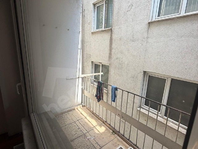 KURTULUŞTA 3.KAT 2+1 BOŞ ANA CADDEYE YAKIN SATILIK DAİRE - Görsel 18