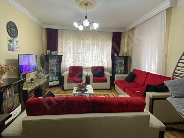 SAFRAN DAN SİNCAN SELÇUKLU MAHALLESİN DE BAĞIMSIZ KOMBİLİ YEŞİL PLATO SİTESİNDE BALKONLU DAİRE - Görsel 7