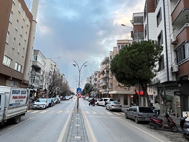 Akhisar Hilaliye caddesi 3+ 1 doğalgazlı Kiralık - Görsel 2