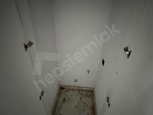 ZEYDAN SİTESİ LÜKS 4+1 ARA KAT FIRSAT DAİRE - Görsel 4