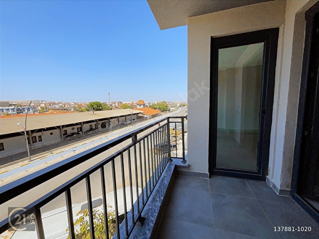 C21 LOCADAN EMLAK KONUTTA 3+1 SIFIR KİRALIK ARA KAT DAİRE - Görsel 9