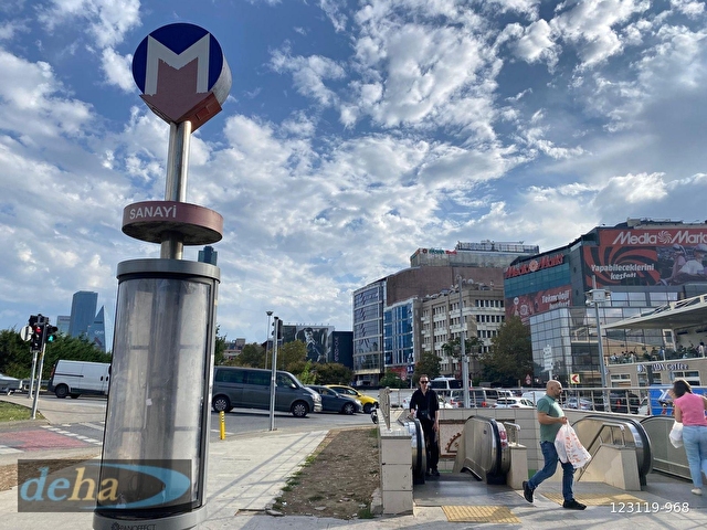 M2 - METRO YA YAKIN SATILIK OTOPARKLI 3+1 DAİRE